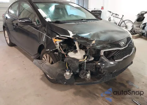 2016 Kia Forte Lx z USA, uszkodzony, nr VIN KNAFX4A69G5589706
